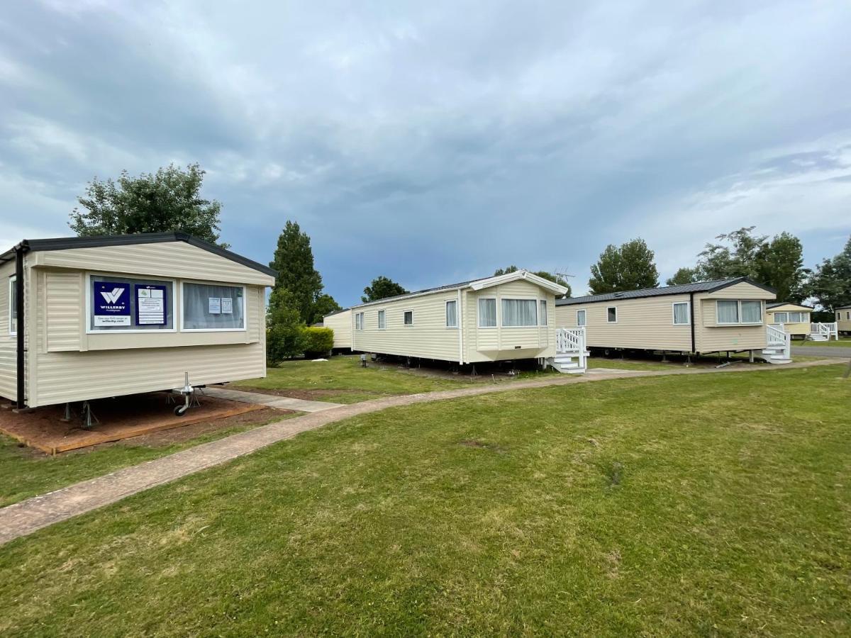 Tidal Caravan Minehead Exterior photo